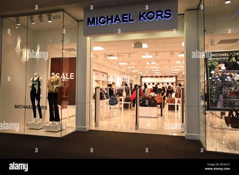 michael kors mens outlet ontario|Michael Kors canada online outlet.